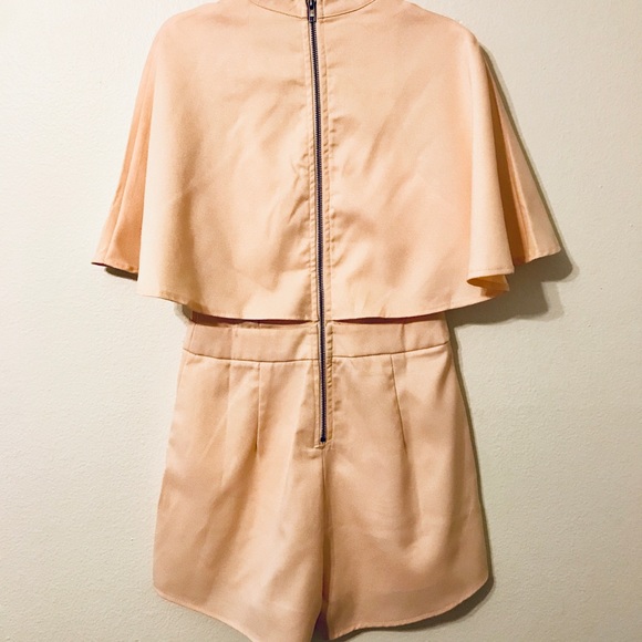 Light pink/Cream Romper with Cape - Picture 2 of 3
